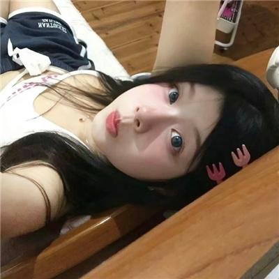 高墙之内的理发室